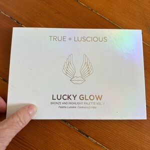 New 
Lucky Glow Palette by True + Luscious
- Talc Free - Vegan, MSRP $46